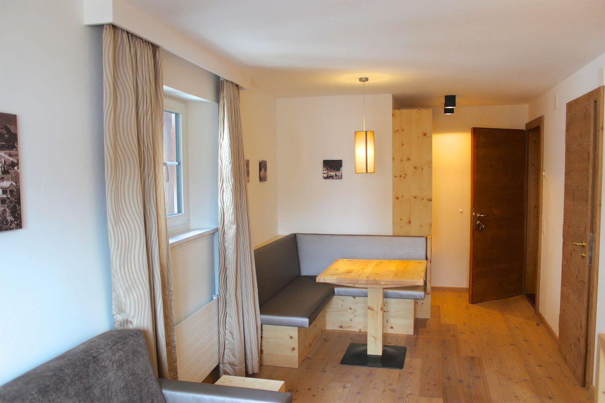Hotel Conrad Scuol Exterior foto